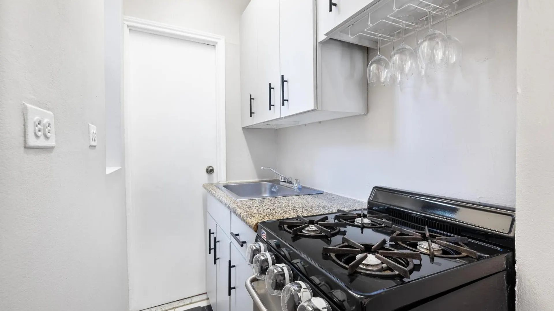 Inspiring Urban Life, Times Square Apartments New York Stati Uniti